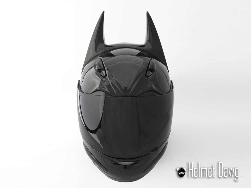 Holy Moto Batman! The Dark Knight Motorcycle Helmet - The Checkout  presented by Ben's Bargains