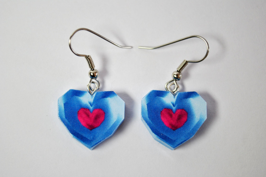 Oh My Geekness Collection: Legend of Zelda Heart Earrings