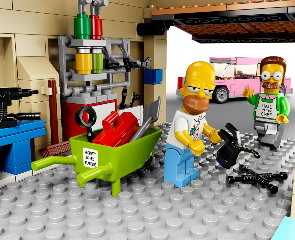LEGO Simpsons: Homer and Ned in the garage